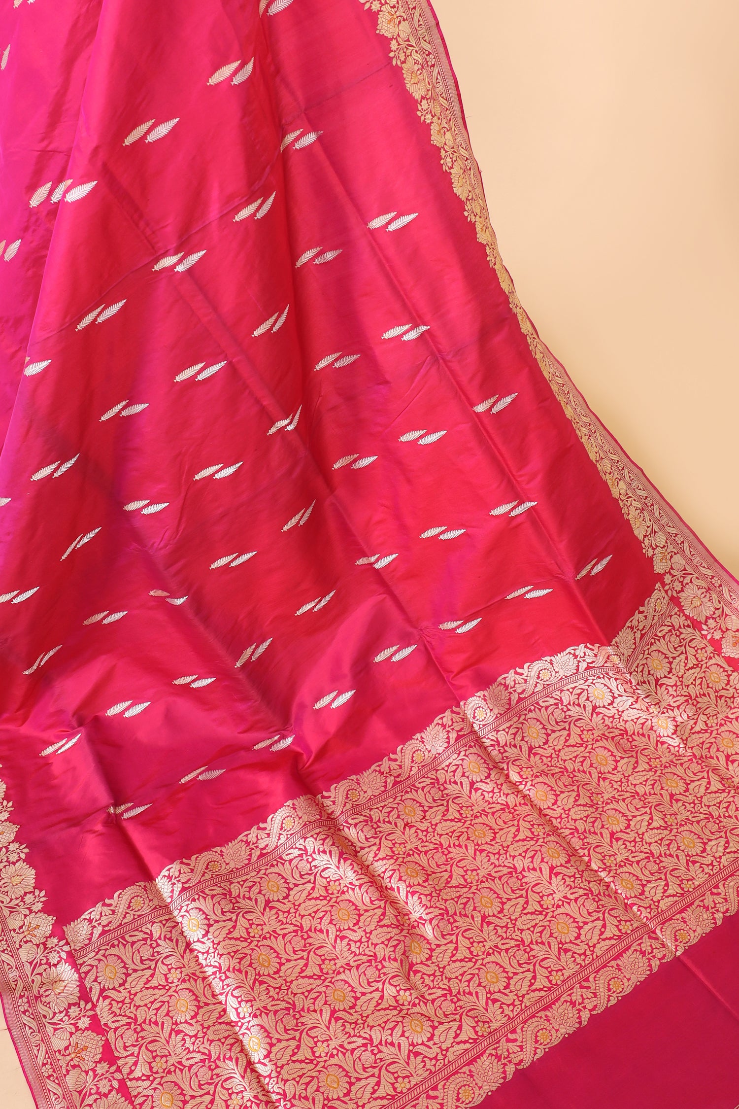 Vibrant Rani Pink Handwoven Pure Banarasi Katan Silk Saree