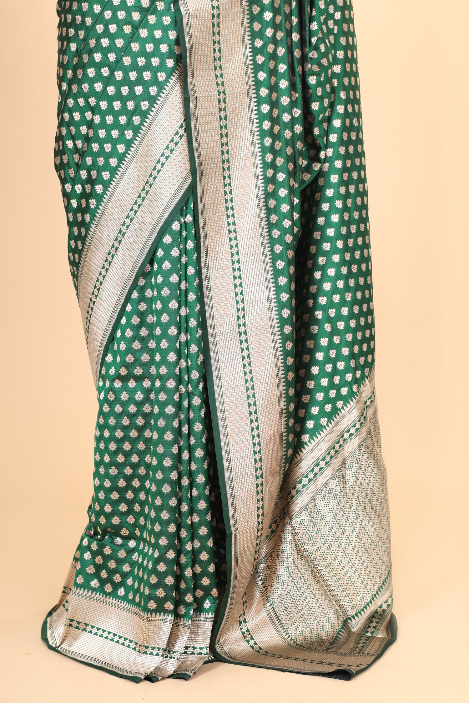 Emerald Green Handwoven Pure Banarasi Katan Silk Saree