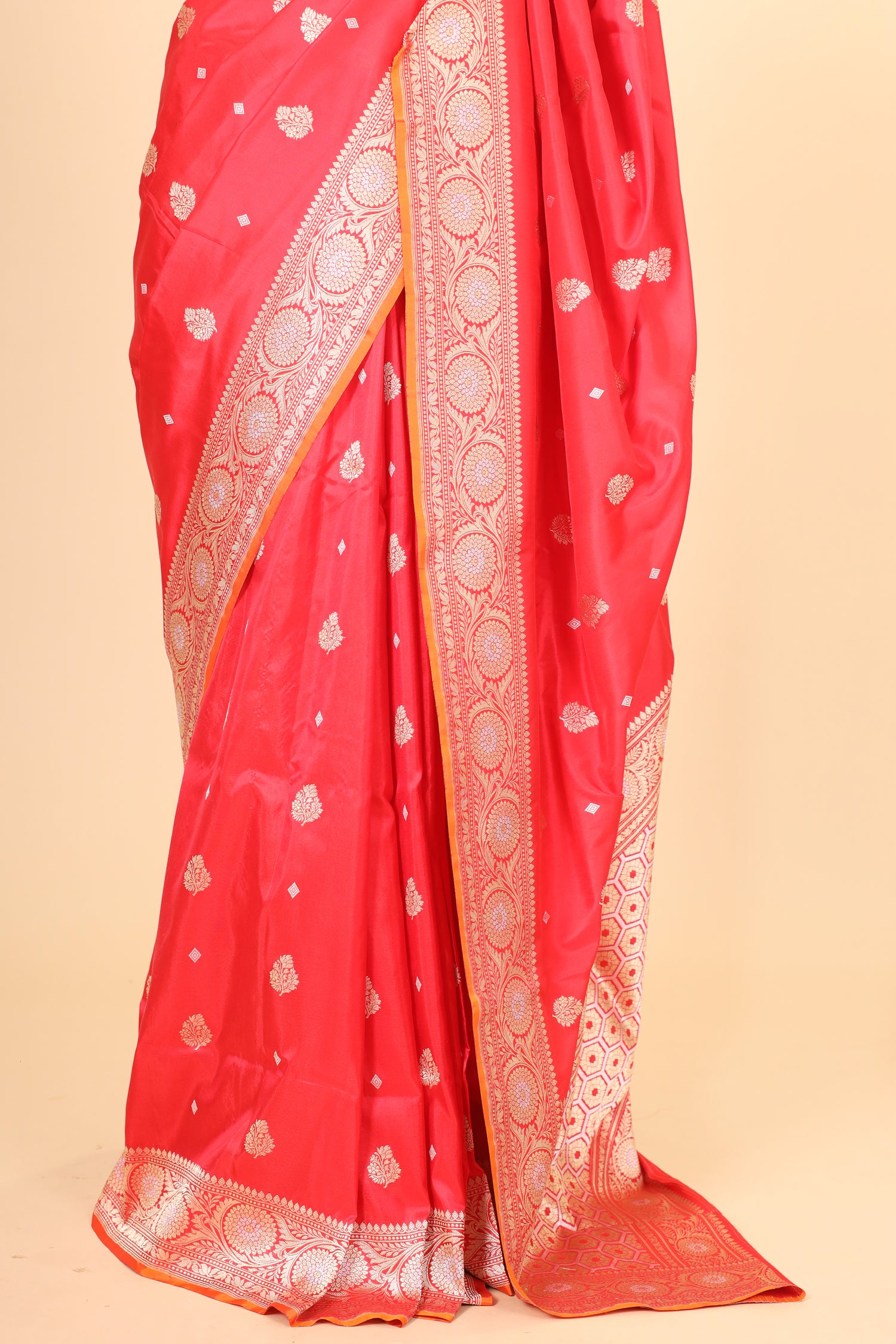 Red Handwoven Pure Banarasi Katan Silk Saree