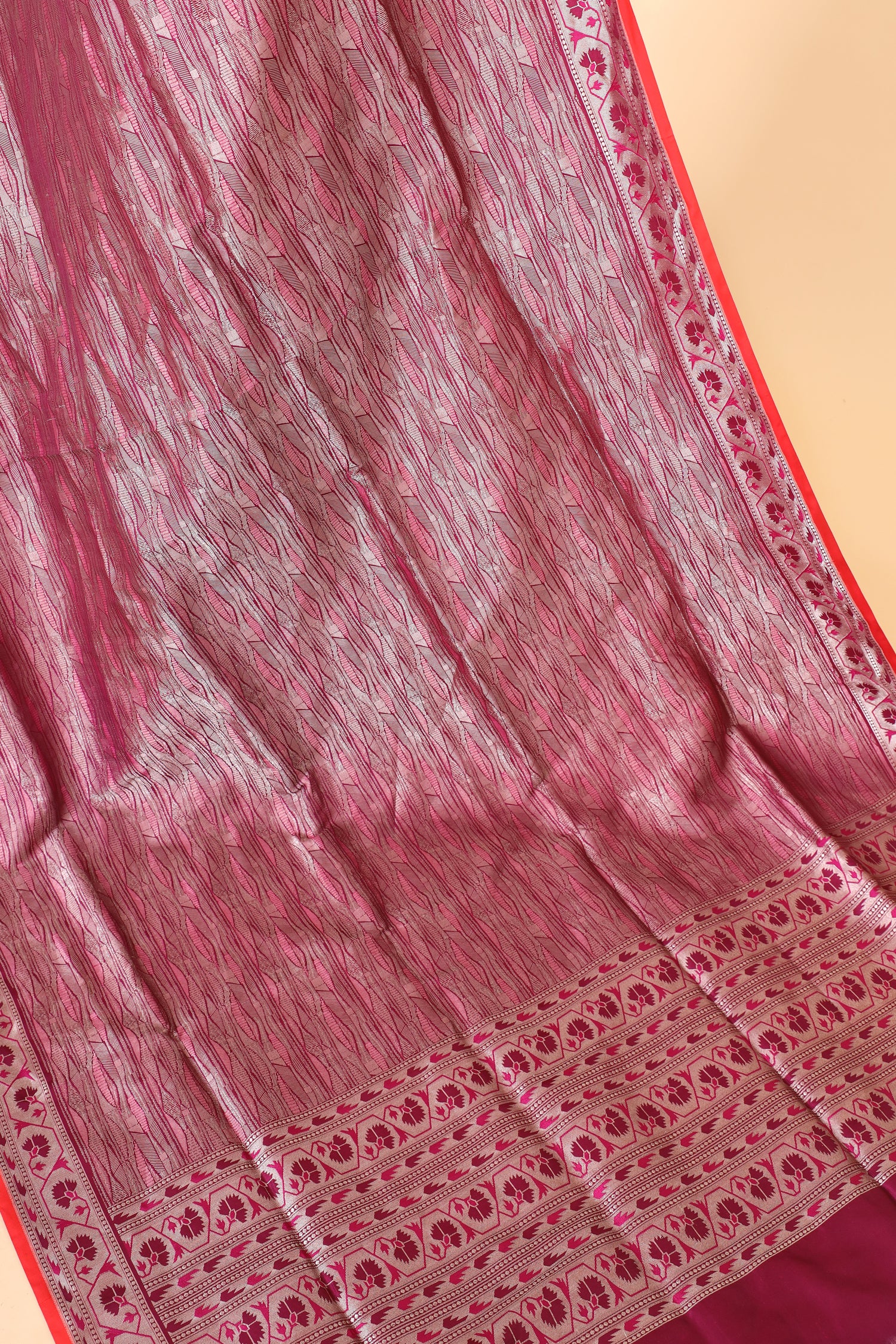 Magenta Handwoven Pure Banarasi Katan Silk Saree