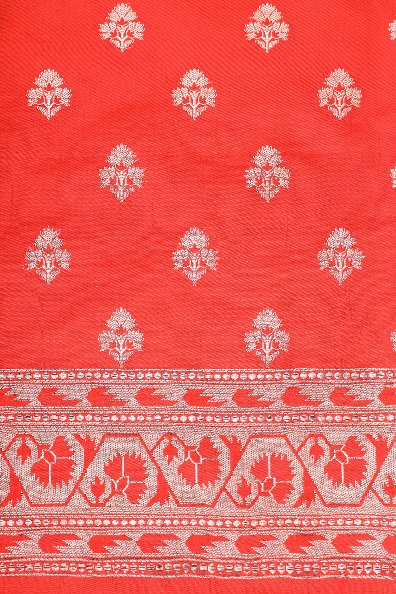 Magenta Handwoven Pure Banarasi Katan Silk Saree