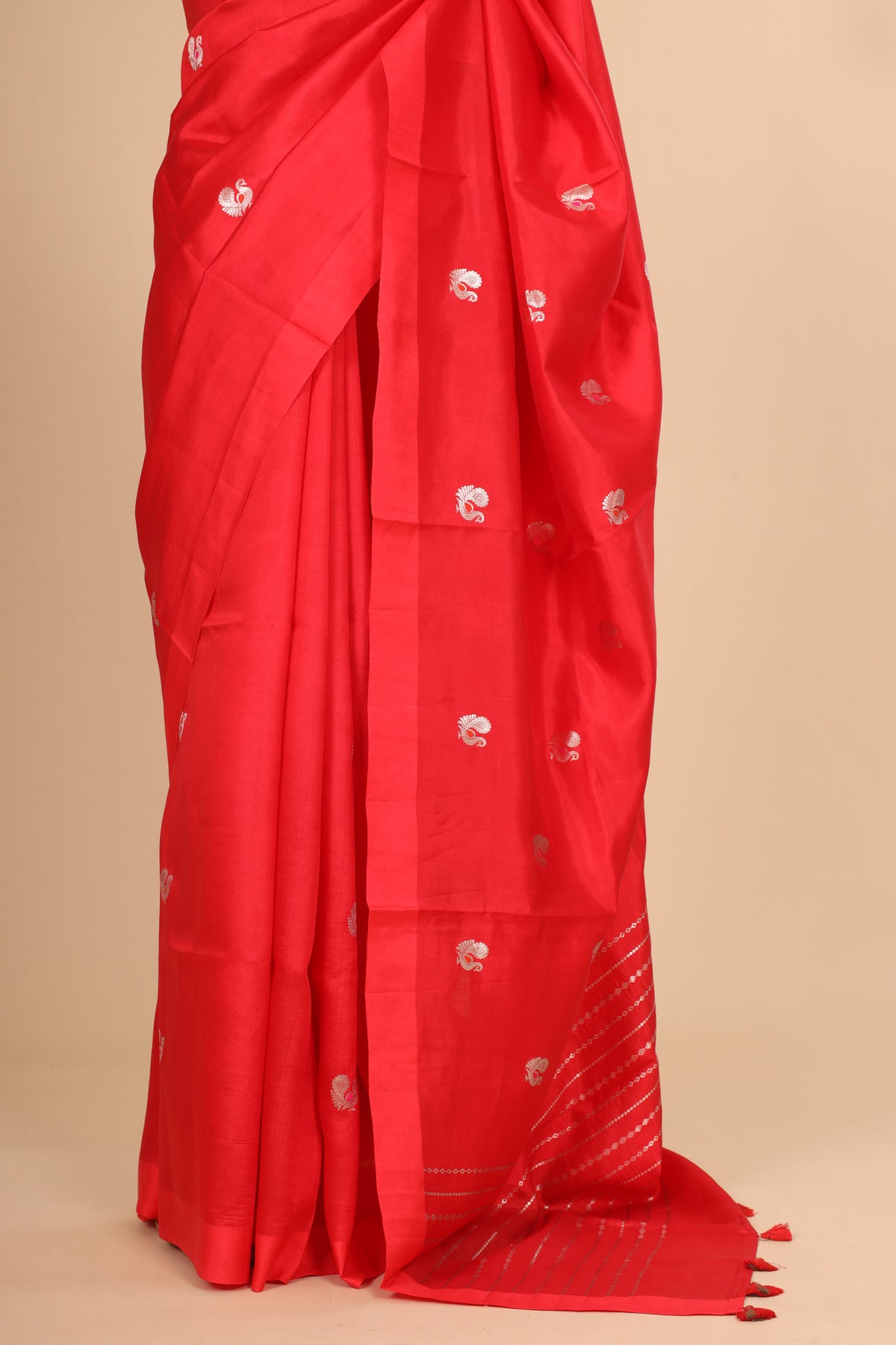 Red Handwoven Pure Banarasi Soft Silk Saree