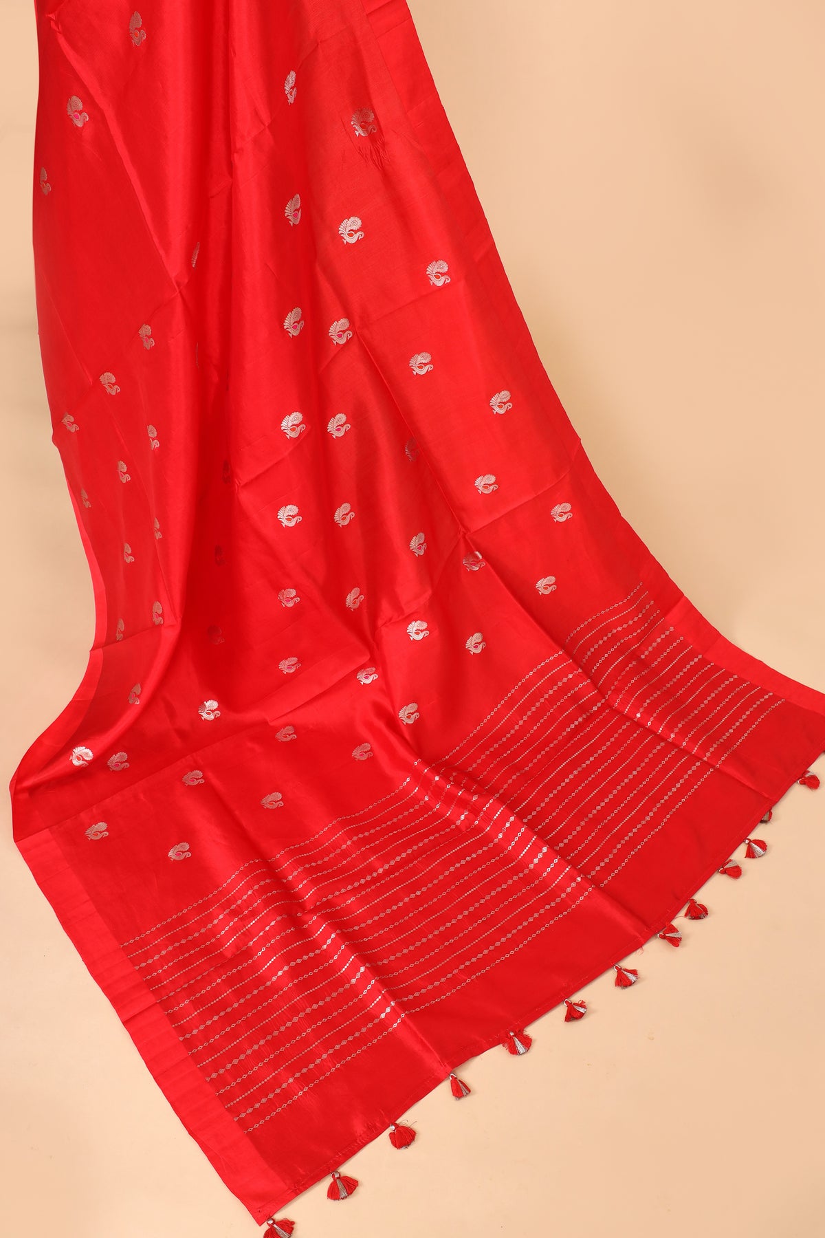 Red Handwoven Pure Banarasi Soft Silk Saree