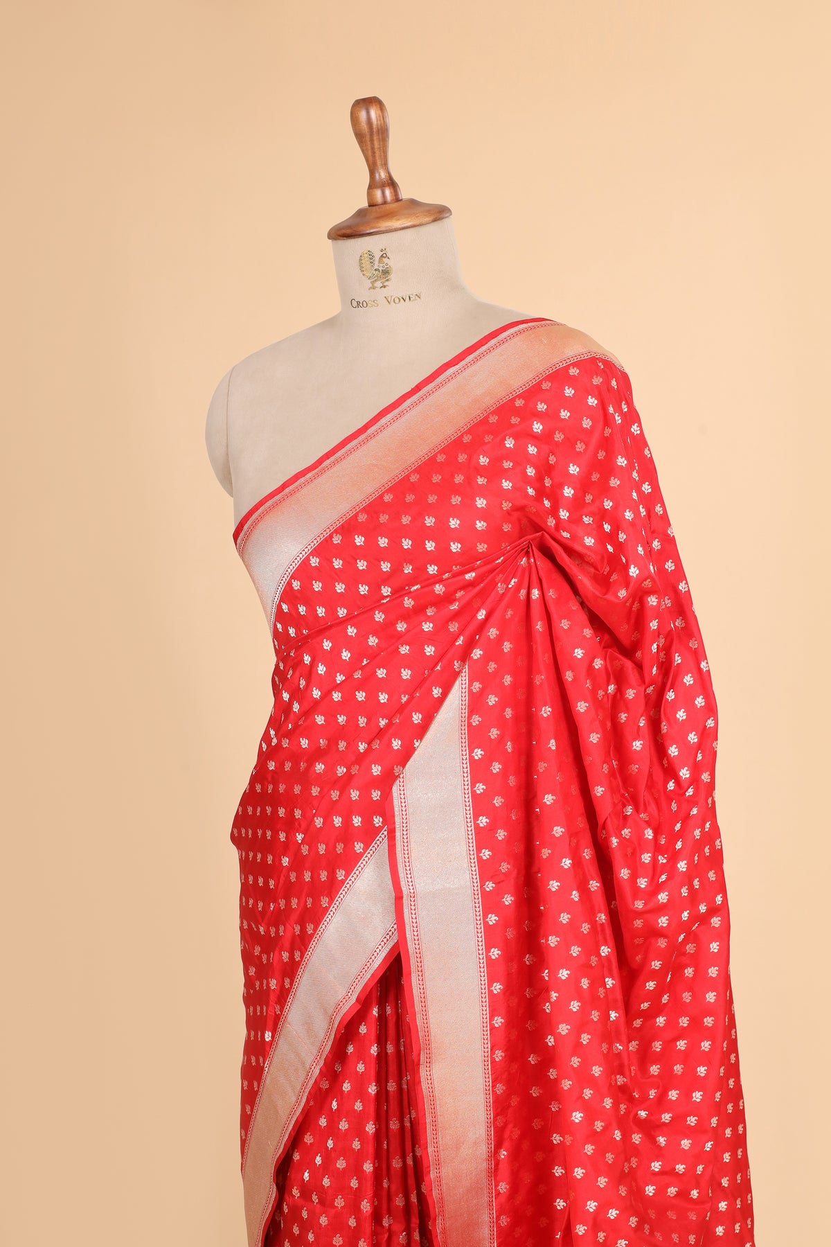 Red Pure Banarasi Katan Silk Saree Allover Floral Booti