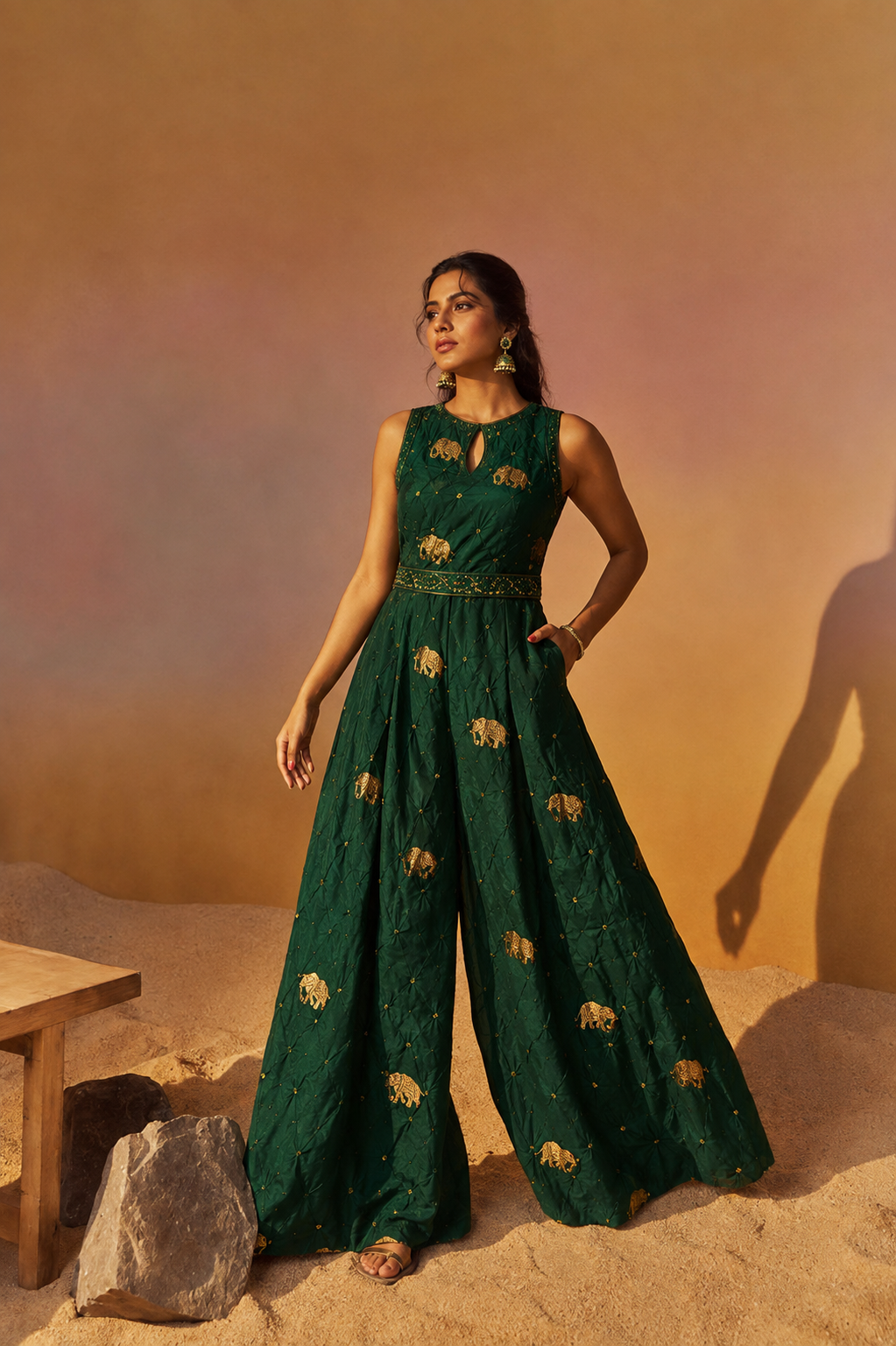 Deep Green Chiniya Silk Bandhani With Elephant Kadhwa Motif Fabric