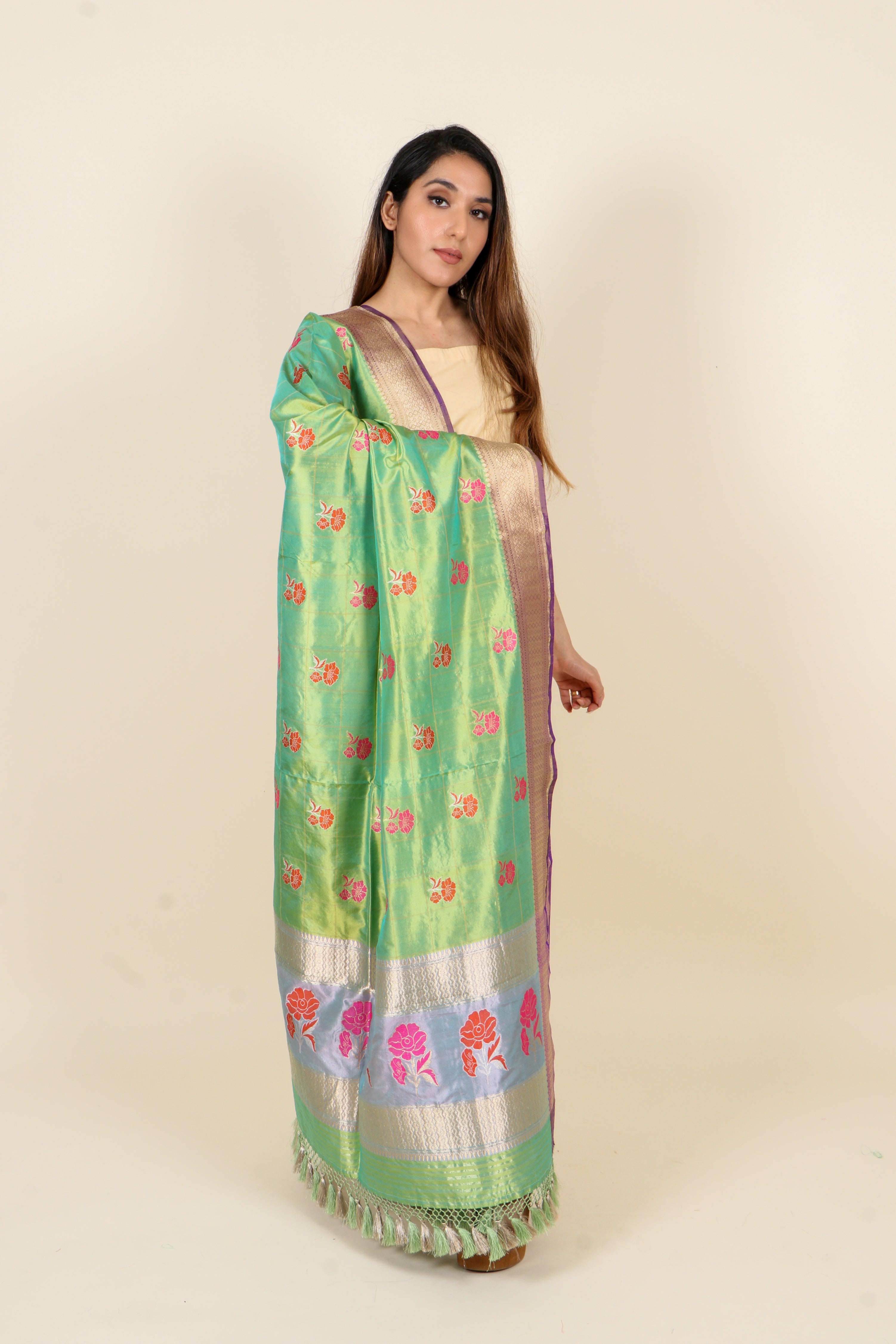 Dual Tone Parrot Green Pure Katan Silk Banarasi Handloom Dupatta